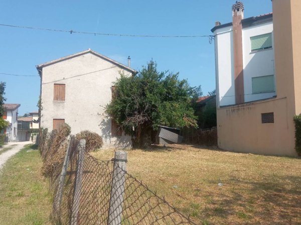 casa indipendente in vendita ad Azzano Decimo