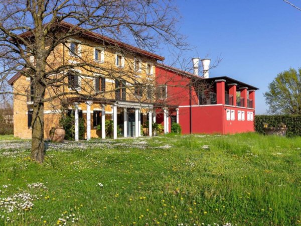casa indipendente in vendita ad Azzano Decimo