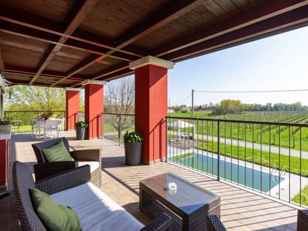 casa indipendente in vendita ad Azzano Decimo