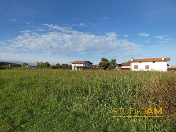 casa indipendente in vendita ad Azzano Decimo