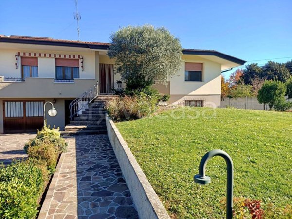 casa indipendente in vendita ad Azzano Decimo