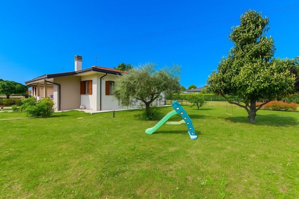 casa indipendente in vendita ad Azzano Decimo