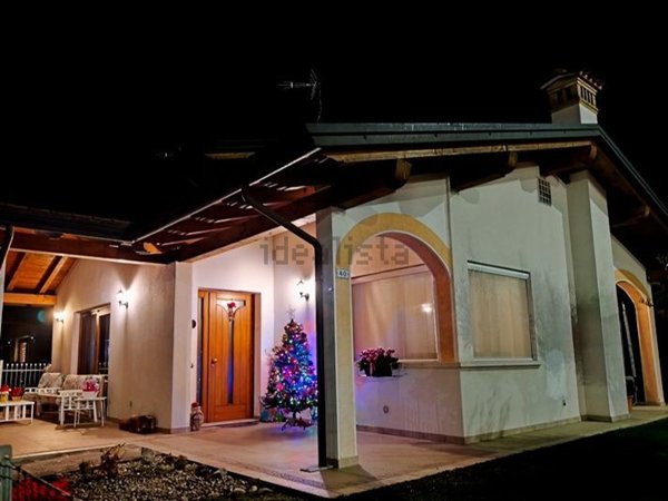 casa indipendente in vendita ad Azzano Decimo