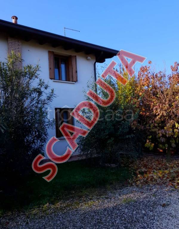 casa indipendente in vendita ad Azzano Decimo