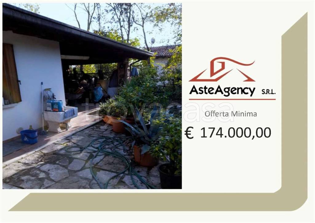 casa indipendente in vendita ad Azzano Decimo