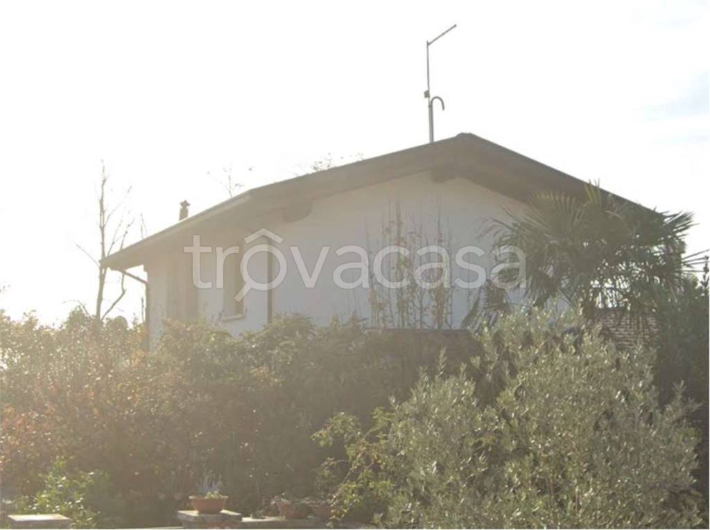 casa indipendente in vendita ad Azzano Decimo