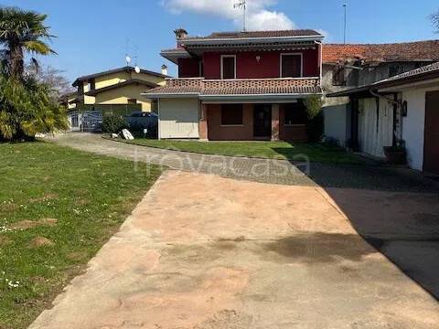 casa indipendente in vendita ad Azzano Decimo