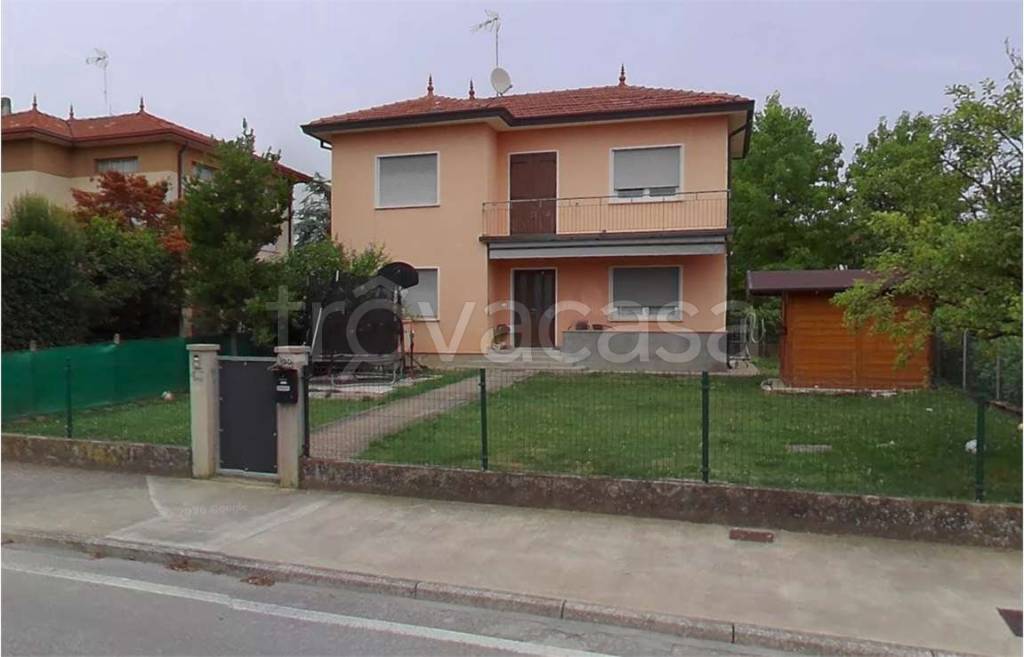casa indipendente in vendita ad Azzano Decimo