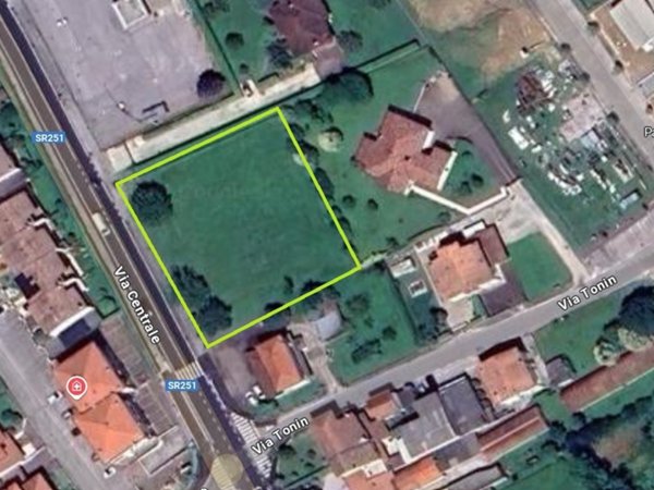 terreno edificabile in vendita ad Azzano Decimo in zona Corva