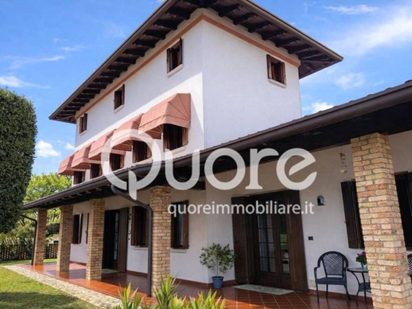 casa indipendente in vendita ad Azzano Decimo