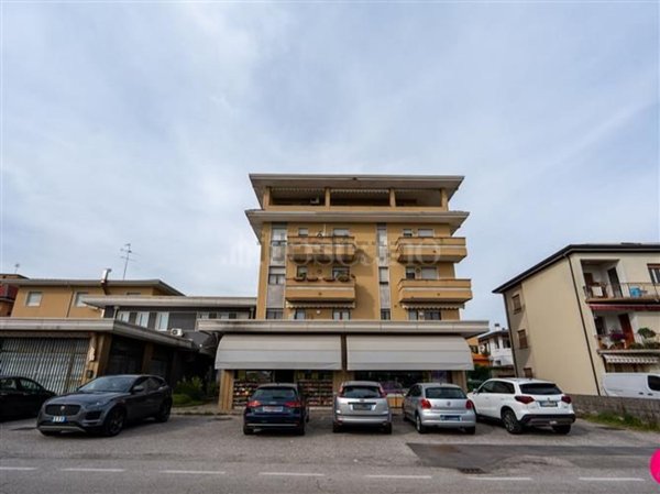 appartamento in vendita ad Azzano Decimo