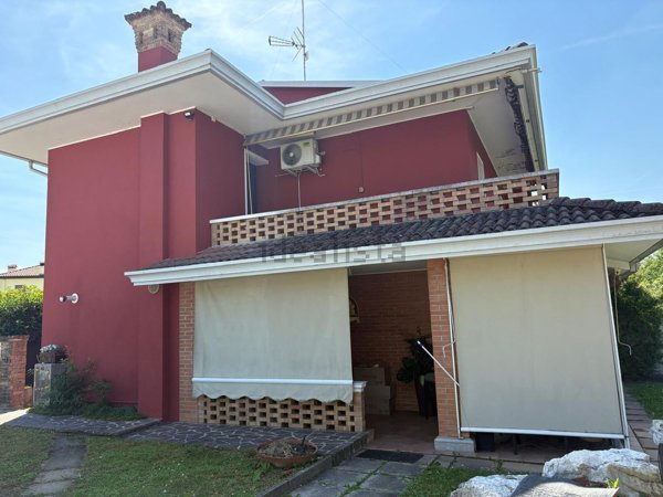 casa indipendente in vendita ad Azzano Decimo