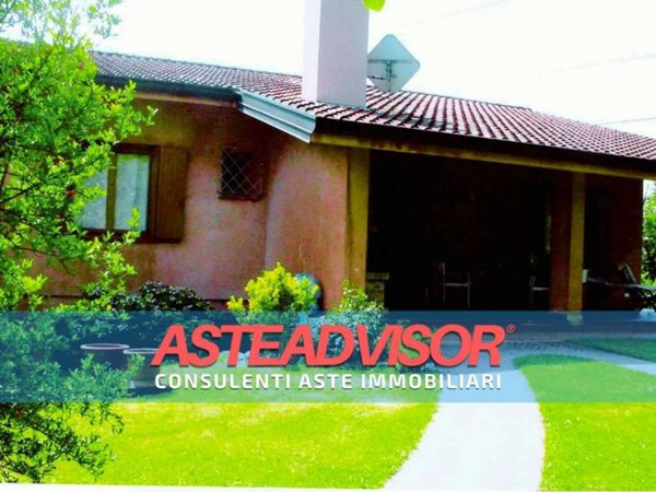 casa indipendente in vendita ad Azzano Decimo in zona Fratte