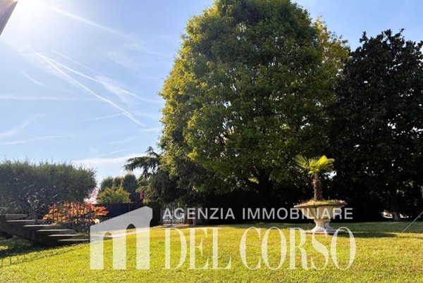 casa indipendente in vendita ad Azzano Decimo in zona Tiezzo