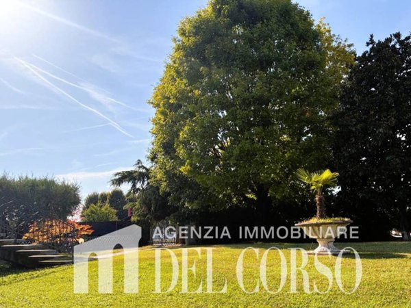 casa indipendente in vendita ad Azzano Decimo in zona Tiezzo