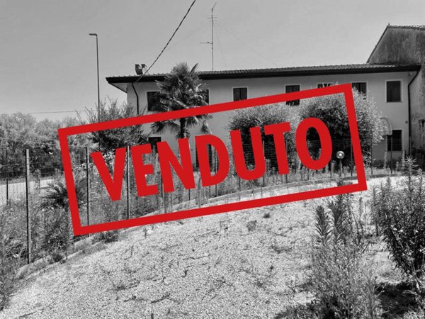casa indipendente in vendita ad Azzano Decimo