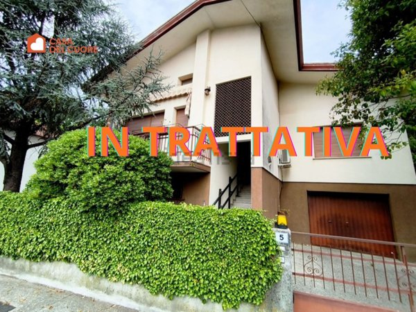 casa indipendente in vendita ad Azzano Decimo in zona Corva