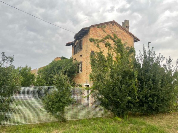 casale in vendita ad Azzano Decimo