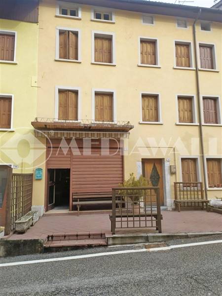 casa indipendente in vendita a Barcis