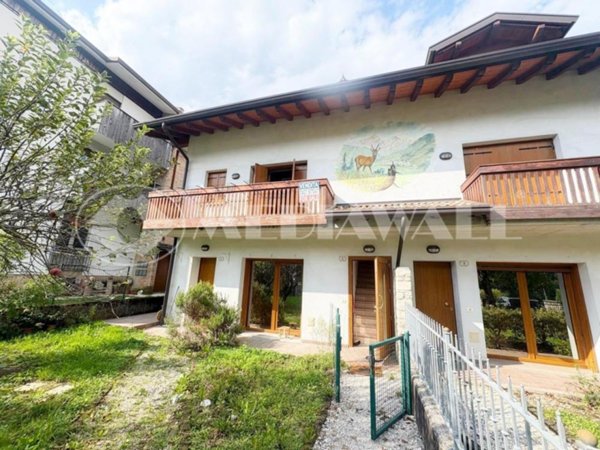 appartamento in vendita a Barcis
