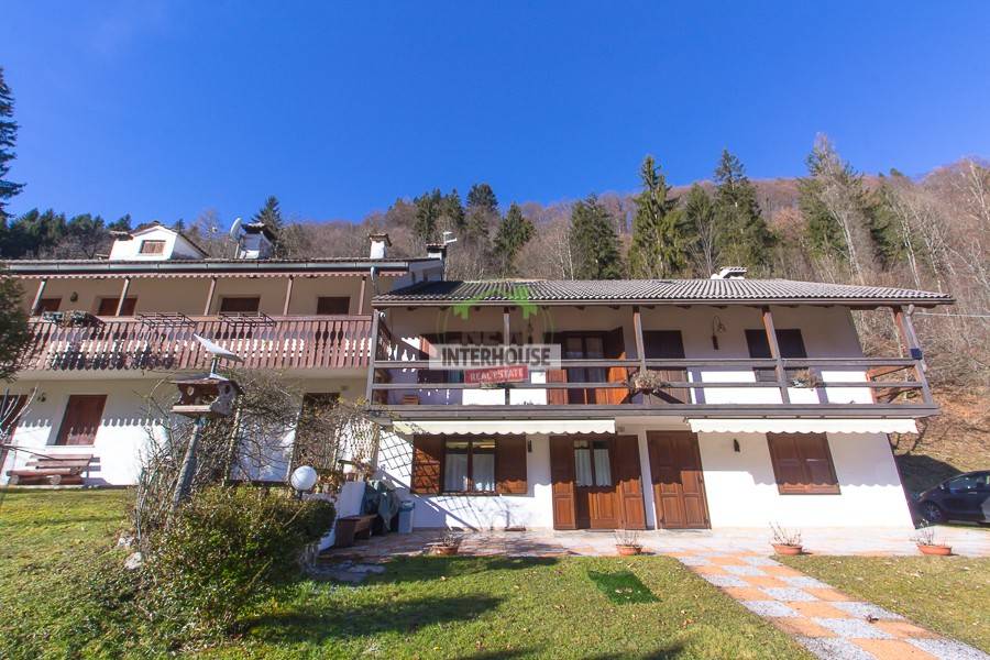 casa indipendente in vendita a Barcis