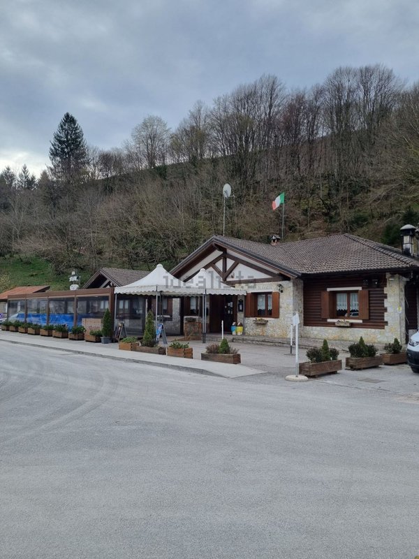 negozio in vendita a Barcis in zona Ponte Antoi