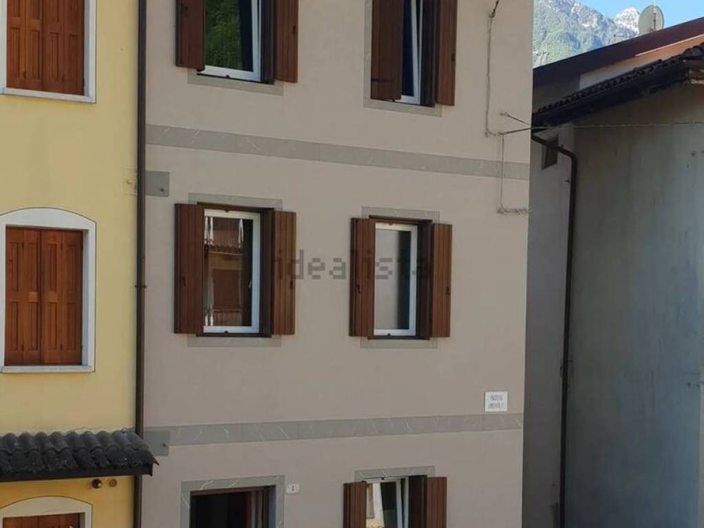 casa indipendente in vendita a Barcis