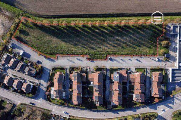 terreno edificabile in vendita a Brugnera in zona Maron