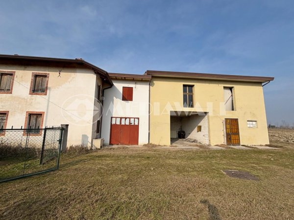 casa indipendente in vendita a Brugnera