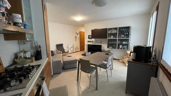 appartamento in vendita a Brugnera in zona Maron