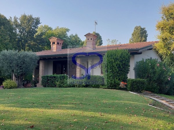 casa indipendente in vendita a Brugnera in zona Maron