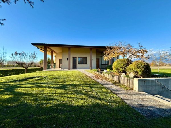 casa indipendente in vendita a Brugnera