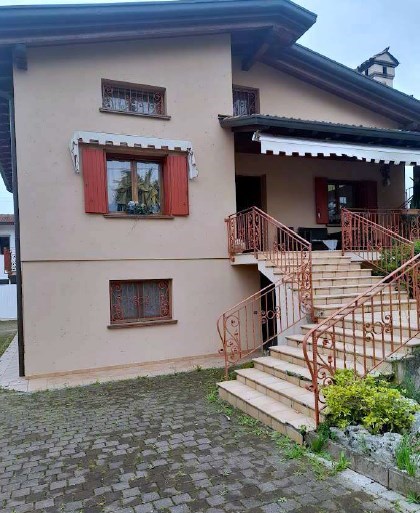 casa indipendente in vendita a Brugnera in zona San Cassiano di Livenza