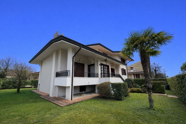 casa indipendente in vendita a Brugnera in zona Maron