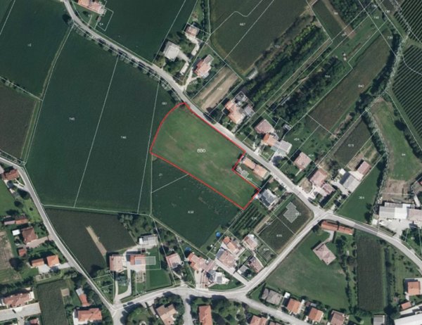 terreno edificabile in vendita a Brugnera in zona Maron