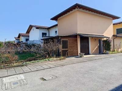 casa indipendente in vendita a Brugnera