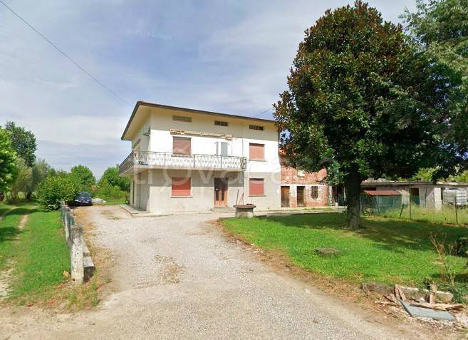 appartamento in vendita a Brugnera in zona Maron