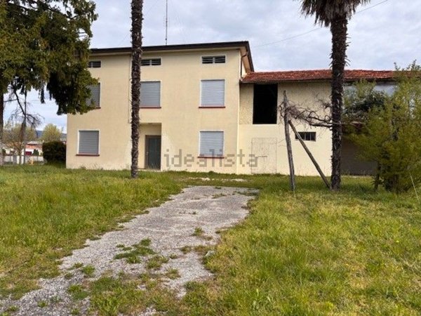 casa indipendente in vendita a Brugnera in zona Maron