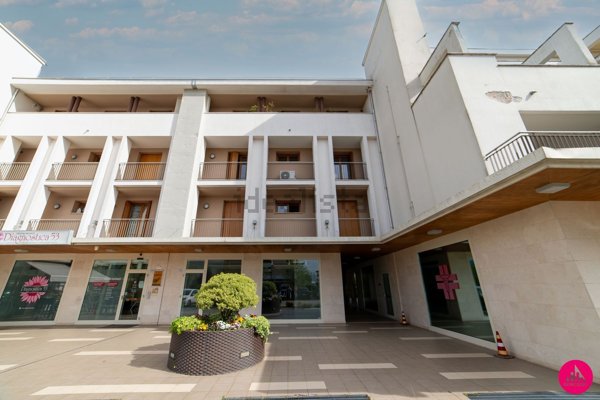 appartamento in vendita a Brugnera in zona Maron