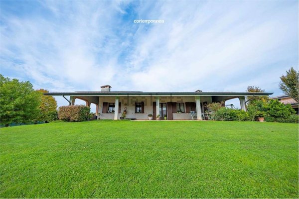 casa indipendente in vendita a Brugnera in zona Maron