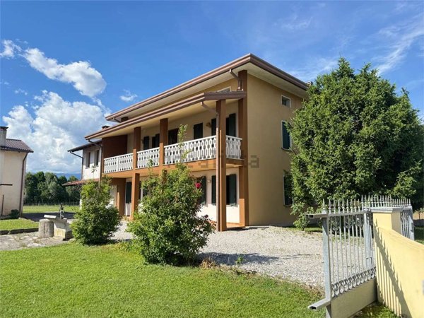 casa indipendente in vendita a Brugnera in zona Maron