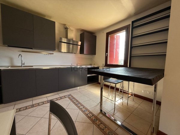 appartamento in vendita a Brugnera in zona Maron