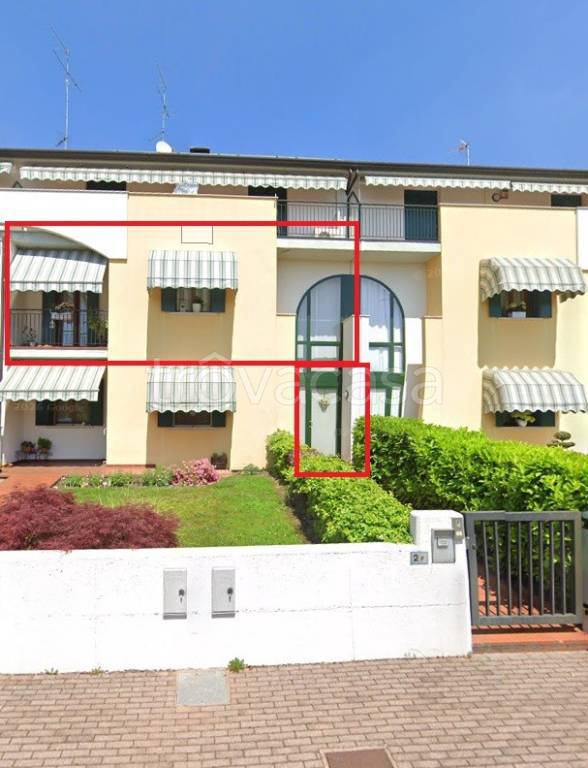 appartamento in vendita a Brugnera in zona Maron