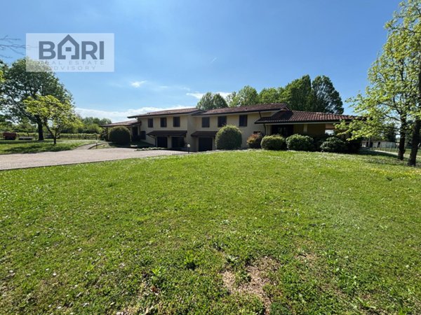casa indipendente in vendita a Brugnera in zona Maron