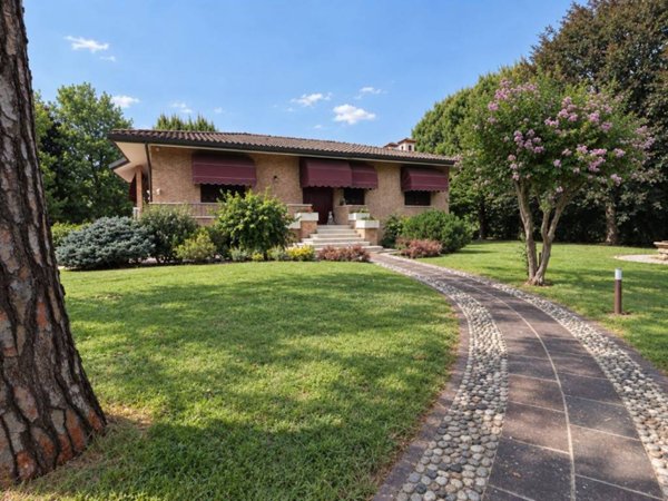 casa indipendente in vendita a Brugnera