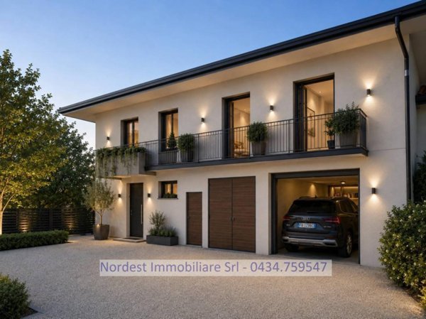 casa indipendente in vendita a Brugnera in zona Maron