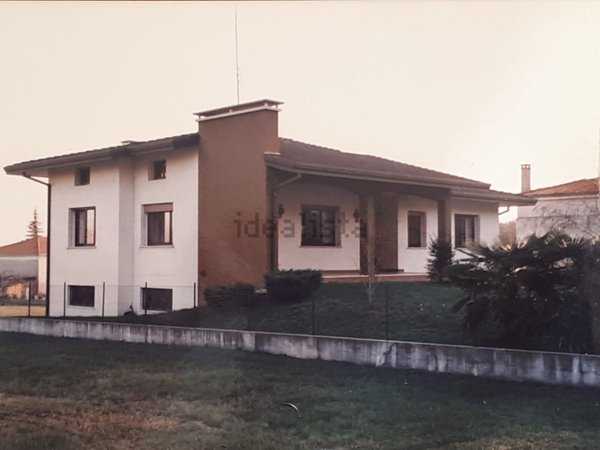 casa indipendente in vendita a Budoia