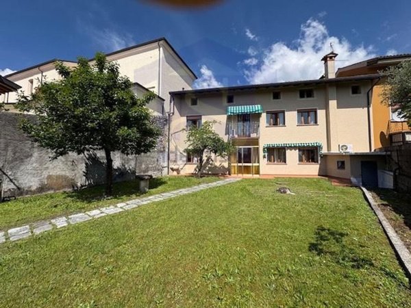 casa indipendente in vendita a Budoia in zona Dardago