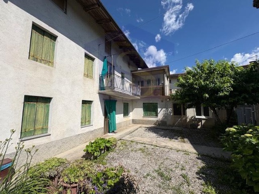 casa indipendente in vendita a Budoia