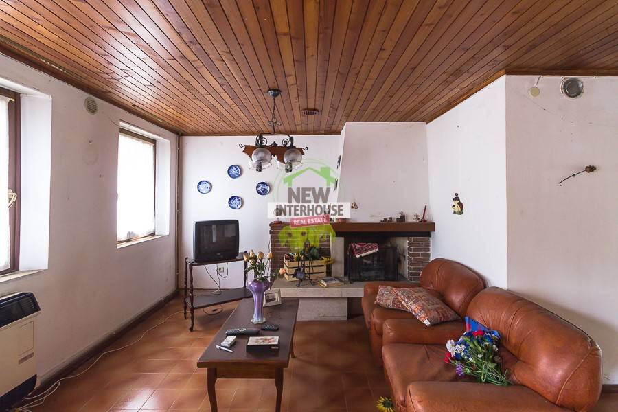 casa indipendente in vendita a Budoia in zona Santa Lucia